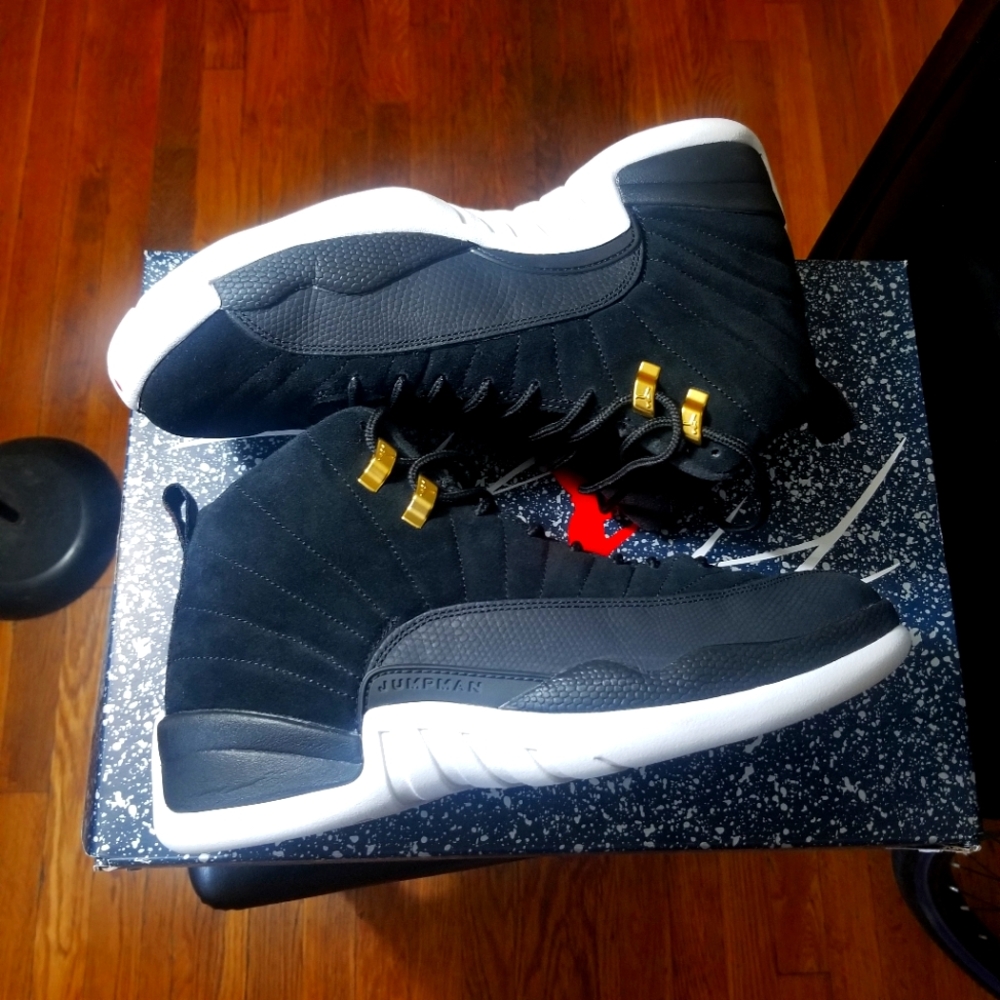 Jordan 12, size 10 reverse taxi